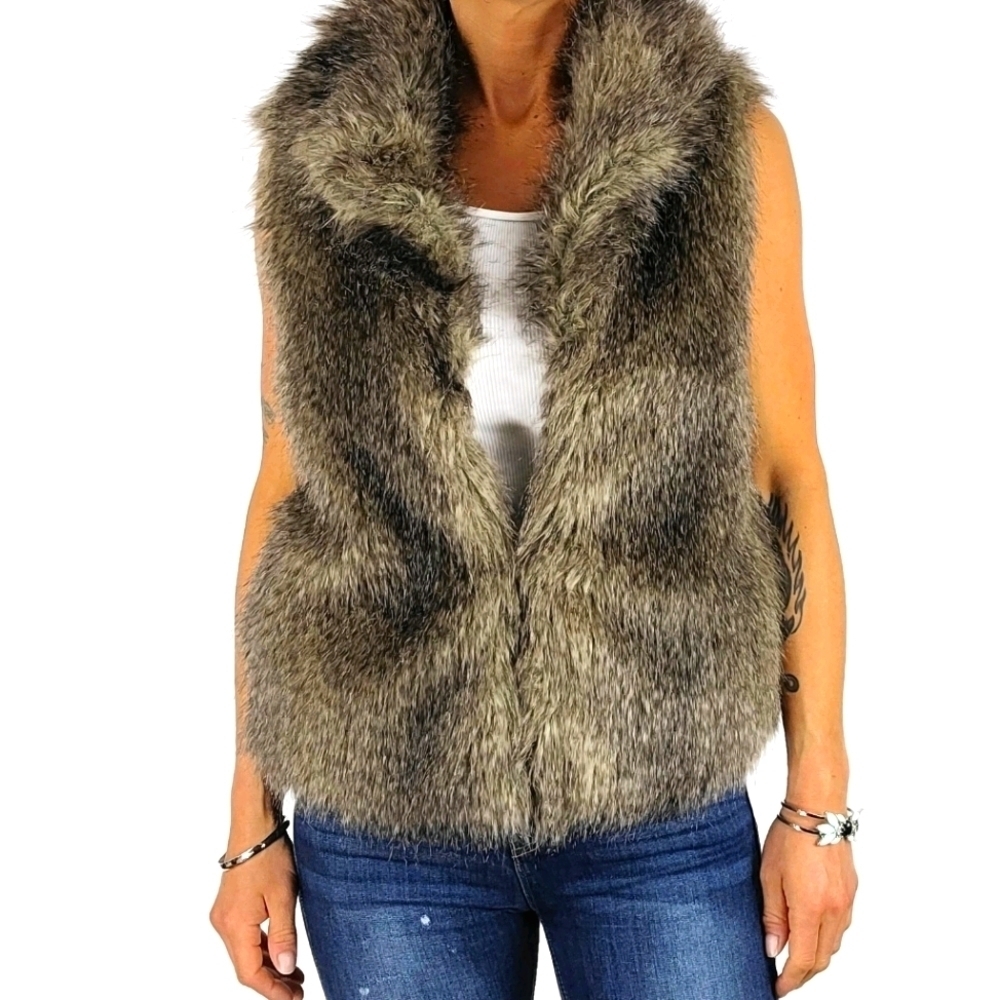 Jack Faux Fur Vest Size Medium Clasp Closure Pockets Satin Lining Brown - Picture 2 of 7